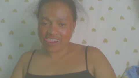 Snapshot of carinesexy69 chatting on October 25, 10:23 am carinesexy69 online show from October 25, 10:23 am