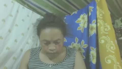 Snapshot of carinesexy69 chatting on October 28, 11:25 am carinesexy69 online show from October 28, 11:25 am