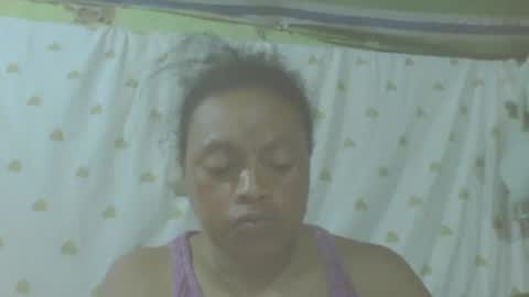 Snapshot of carinesexy69 chatting on November 7, 11:43 am carinesexy69 online show from November 7, 11:43 am