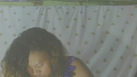 Snapshot of carinesexy69 chatting on November 12, 11:10 am carinesexy69 online show from November 12, 11:10 am