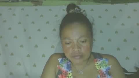 Snapshot of carinesexy69 chatting on May 6, 12:10 pm carinesexy69 online show from May 6, 12:10 pm