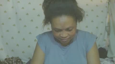 Snapshot of carinesexy69 chatting on May 14, 5:36 am carinesexy69 online show from May 14, 5:36 am