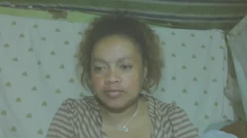 Snapshot of carinesexy69 chatting on May 17, 6:15 pm carinesexy69 online show from May 17, 6:15 pm