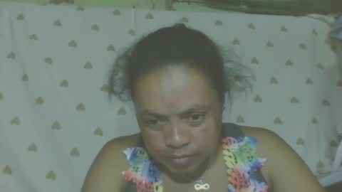 Snapshot of carinesexy69 chatting on June 2, 11:56 am carinesexy69 online show from June 2, 11:56 am