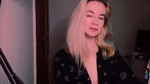 Carin online show from September 18, 3:41 am