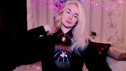 Carin online show from April 27, 4:54 am