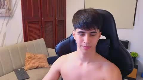 carl_dixon online show from June 19, 12:04 am