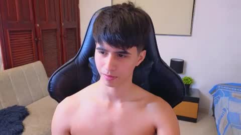 carl_dixon online show from June 27, 3:44 am
