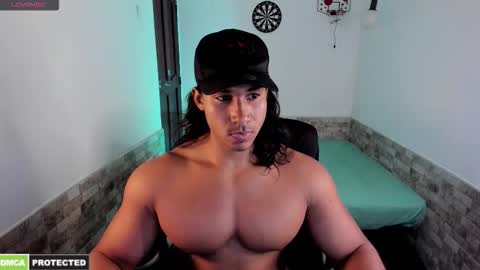 Snapshot of carl_smithh chatting on November 4, 1:05 am Carl online show from November 4, 1:05 am