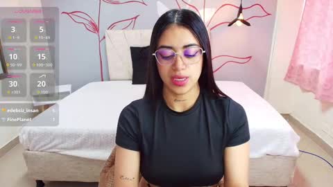 C A R L A online show from September 12, 11:54 am