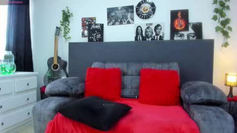 Snapshot of carla_gsex chatting on October 5, 9:24 pm Carla online show from October 5, 9:24 pm