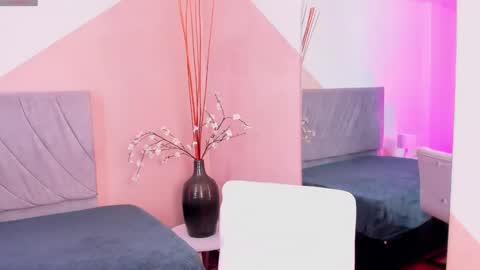 Snapshot of carlajaeger chatting on January 7, 5:43 am carla online show from January 7, 5:43 am