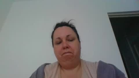 Snapshot of carlaruth chatting on November 9, 5:50 am Carlaruth online show from November 9, 5:50 am