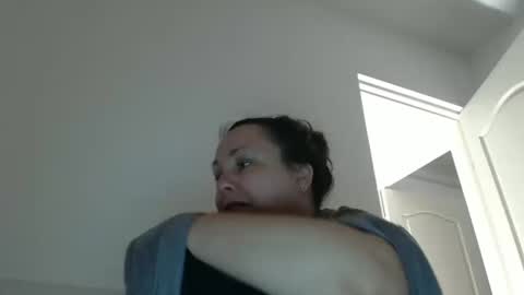 Snapshot of carlaruth chatting on December 23, 5:05 am Carlaruth online show from December 23, 5:05 am