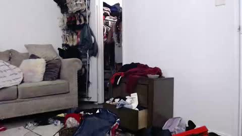 Carlie online show from November 20, 10:04 am