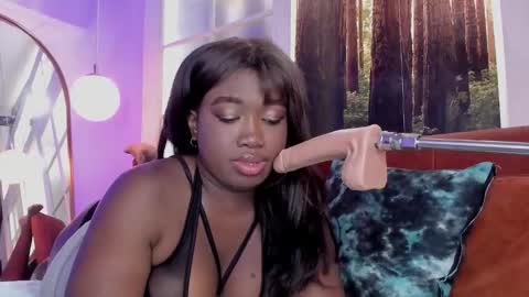 Snapshot of carliemoss chatting on October 14, 8:42 pm    online show from October 14, 8:42 pm