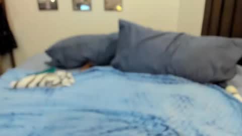 Snapshot of carliescott_meow chatting on December 16, 7:26 am Carlie online show from December 16, 7:26 am