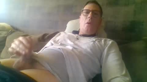 Snapshot of carlonebraska112233 chatting on November 15, 7:27 am carlonebraska112233 online show from November 15, 7:27 am