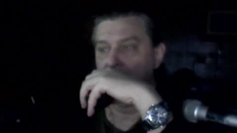 Snapshot of carlos712009 chatting on June 28, 10:54 am carlos712009 online show from June 28, 10:54 am