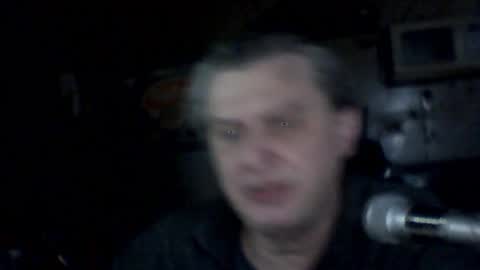 Snapshot of carlos712009 chatting on July 8, 8:52 am carlos712009 online show from July 8, 8:52 am