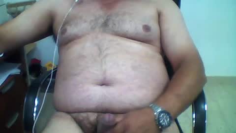 Snapshot of carlos8711 chatting on July 26, 10:00 am carlos8711 online show from July 26, 10:00 am