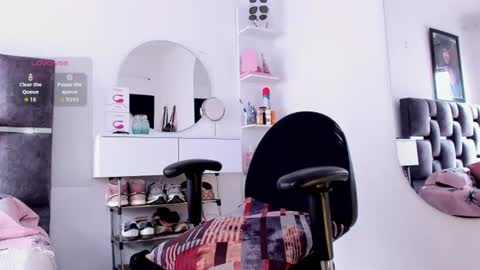 Snapshot of carloshero69 chatting on July 18, 8:34 pm carloshero69 online show from July 18, 8:34 pm
