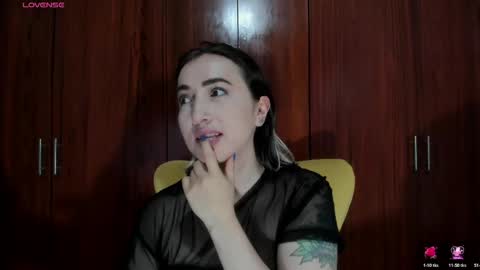 carly grasso  online show from April 25, 1:41 pm