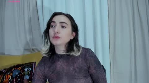 Snapshot of carly_grasso chatting on June 9, 3:23 pm carly grasso online show from June 9, 3:23 pm