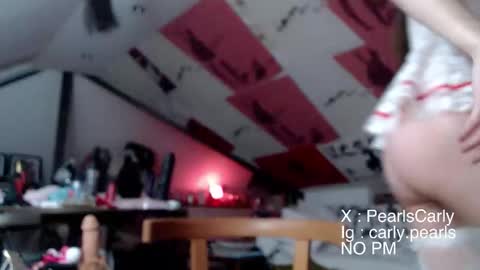 Carly Pearls online show from January 19, 3:32 am