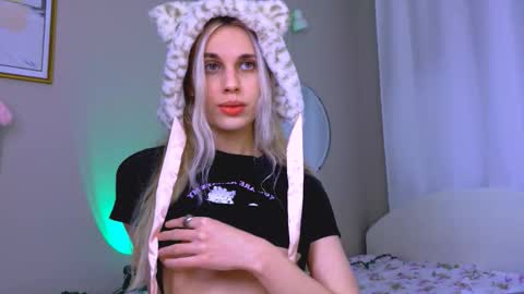 Snapshot of carmen__crybaby chatting on September 22, 5:15 pm carmen__crybaby online show from September 22, 5:15 pm