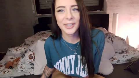 Snapshot of carmen_monroe chatting on March 10, 7:40 pm Luci online show from March 10, 7:40 pm