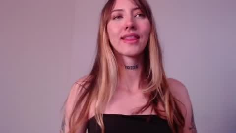 carmennrusso online show from July 29, 4:27 pm