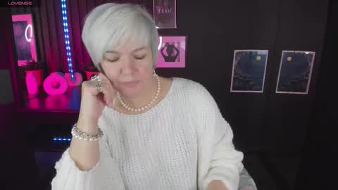 Snapshot of carmensoft chatting on October 28, 9:06 pm Carmen online show from October 28, 9:06 pm