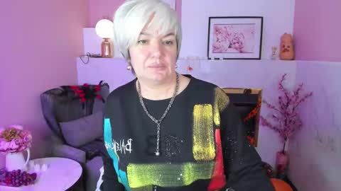 Snapshot of carmensoft chatting on November 2, 9:28 pm Carmen online show from November 2, 9:28 pm