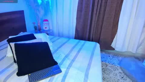 Snapshot of carmillaross chatting on May 2, 9:20 pm CARMILLA ROSS online show from May 2, 9:20 pm