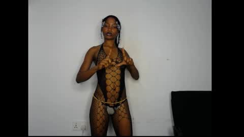 Snapshot of carobaby8 chatting on May 29, 4:43 am caroline online show from May 29, 4:43 am