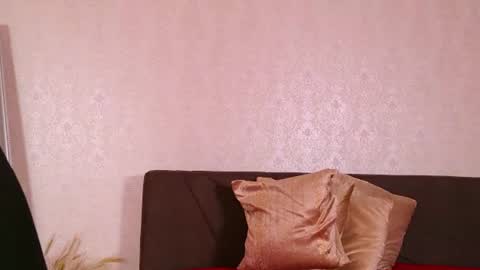 CaroJhones online show from June 18, 3:40 am