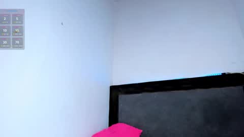 Snapshot of carol100597 chatting on October 12, 12:53 am karol online show from October 12, 12:53 am