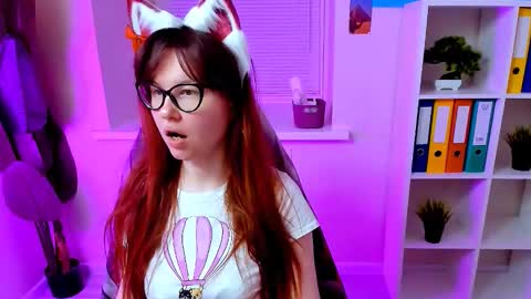 Snapshot of carol_carmen chatting on September 28, 11:43 pm Carol online show from September 28, 11:43 pm