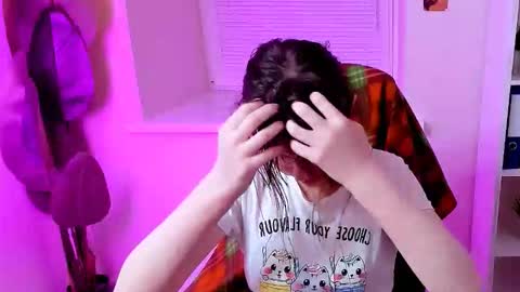 Snapshot of carol_carmen chatting on October 19, 12:28 pm Carol online show from October 19, 12:28 pm