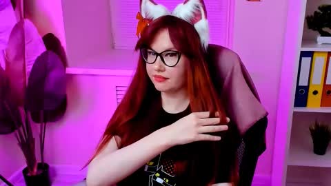 Snapshot of carol_carmen chatting on November 22, 11:04 pm Carol online show from November 22, 11:04 pm