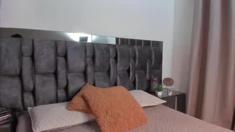 Snapshot of carol_horny chatting on November 2, 3:53 am Carol  online show from November 2, 3:53 am