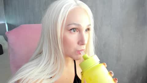 carol_may_ online show from September 13, 5:18 am