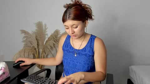 Snapshot of carolay759687 chatting on January 13, 3:12 am carolay759687 online show from January 13, 3:12 am