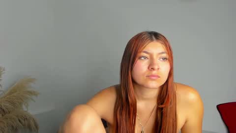 Snapshot of carolay759687 chatting on January 19, 11:00 pm carolay759687 online show from January 19, 11:00 pm