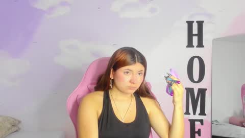 Snapshot of carolay759687 chatting on March 5, 2:57 am carolay759687 online show from March 5, 2:57 am