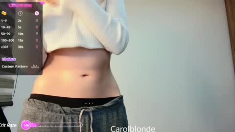 Snapshot of carolblonde chatting on February 27, 6:40 am Char online show from February 27, 6:40 am