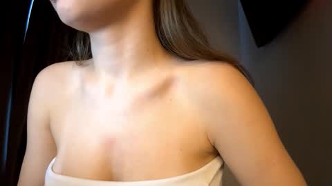 Lisa online show from January 5, 5:27 pm