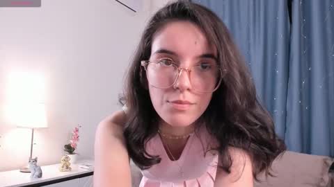 Snapshot of carolgootz chatting on November 30, 6:12 pm Emily online show from November 30, 6:12 pm