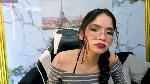 Snapshot of carolina23_pm chatting on June 24, 1:48 am carolina23_pm online show from June 24, 1:48 am